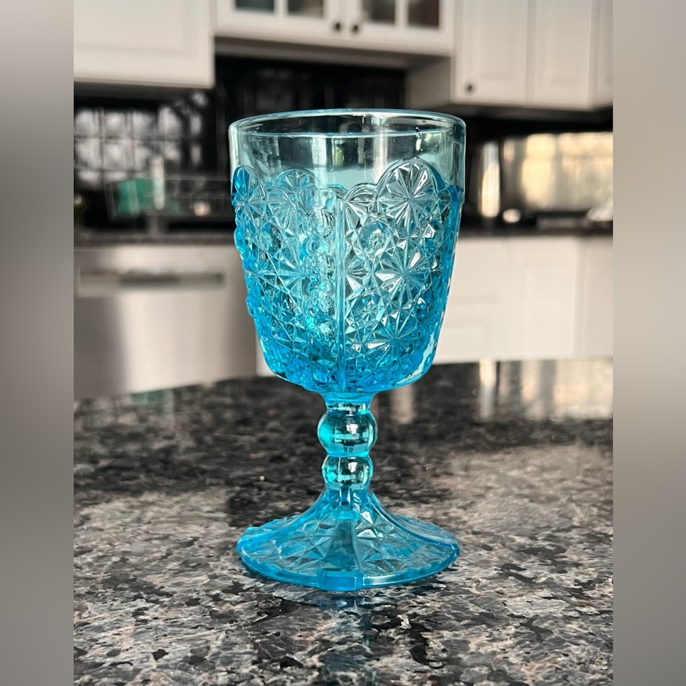 Antique L G Wright DAISY & BUTTON Blue 6 ⅛” Water Goblet EAPG - Picture 3 of 7